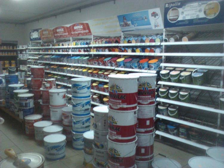 Vente d’outillage de quincaillerie La Saline
